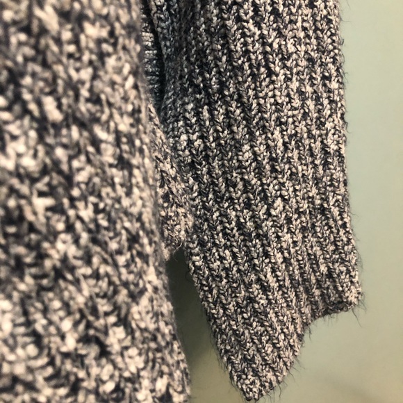 Loft Sweater Vest - Picture 6 of 9